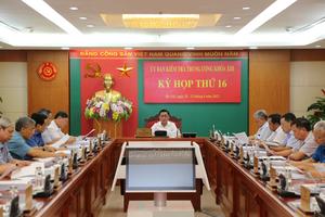 Sẽ kiểm tra, giám sát việc miễn nhiệm, từ chức của cán bộ không đủ năng lực, uy tín từ năm 2022