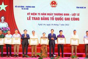 Lễ trao Bằng Tổ quốc ghi công năm 2022