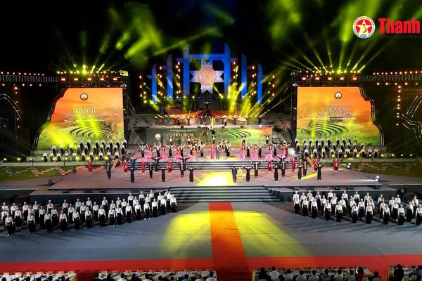 "Hòa Bình - Thanh âm xứ Mường” và “Carnival năm 2022”