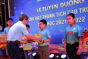 BSR tuyên dương con CBCNV đạt thành tích cao trong năm học 2021 - 2022