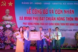 Minh Phú đạt chuẩn nông thôn mới