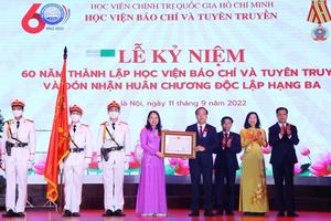 Học viện Báo chí và Tuyên truyền đón nhận Huân chương Độc lập hạng Ba