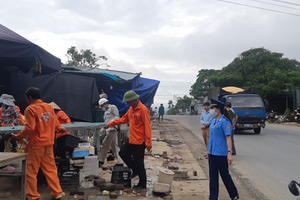 Giải tỏa hành lang An toàn đường bộ trên Quốc lộ 6, QL15 thuộc địa phận tỉnh Hoà Bình