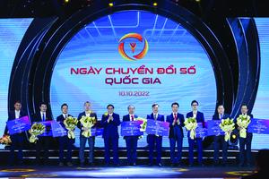  Chuyển đổi số để người dân, doanh nghiệp hưởng lợi từ dịch vụ công nhanh, hiệu quả hơn