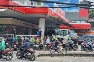 TP HCM kiến nghị rà soát và tính toán lại cơ cấu tính giá của mặt hàng xăng dầu