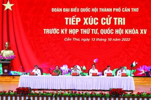 Thủ tướng Phạm Minh Chính giải đáp nhiều ý kiến, kiến nghị của cử tri TP Cần Thơ