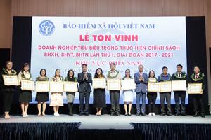 Tôn vinh 103 doanh nghiệp phía Nam trong thực hiện chính sách pháp luật BHXH, BHYT
