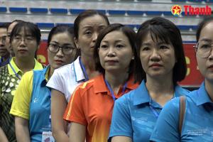 Không khí ngày hội Giải Cầu lông