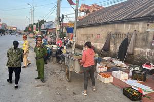 Hà Nội: Ban chỉ đạo 197 huyện Ba Vì giải toả các trường hợp lấn chiếm hành lang giao thông