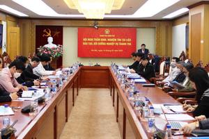 Bài 1: Xây dựng đội ngũ công chức, viên chức chuyên nghiệp, có đạo đức và bản lĩnh chính trị