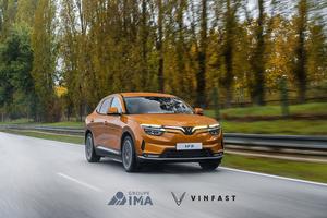 VinFast lựa chọn IMA làm đối tác cung cấp dịch vụ hỗ trợ trên đường cho khách hàng tại châu Âu