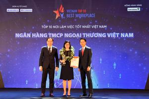 Vietcombank được vinh danh Top 10 nơi làm việc tốt nhất Việt Nam 2022