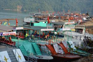 Gần 200 tàu chở khách vi phạm Luật Giao thông đường thủy nội địa
