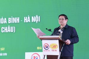 Thủ tướng Phạm Minh Chính phát lệnh xây dựng đường liên kết vùng ở tỉnh Hòa Bình