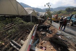 Tai nạn liên hoàn trên đèo Mimosa