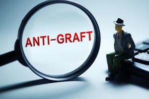 Trung Quốc khởi động đợt điều tra đầu tiên đối với 5 tổ chức tài chính