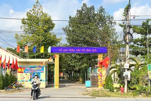 Bài 4: Sau hàng loạt hành vi vi phạm pháp luật, cần xem xét xử lý trách nhiệm Chủ tịch UBND xã Bình Hòa