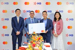 MB và Mastercard công bố hợp tác toàn diện

