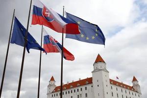 Slovakia: Quan chức chống tham nhũng bị bắt vì... tham nhũng