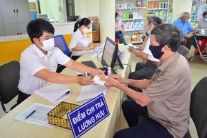 Trả bù lương hưu và trợ cấp BHXH  tăng thêm vào tháng 9