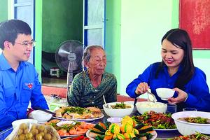 Bữa cơm gia đình ấm tình lòng Mẹ - hoạt động thiết thực và ý nghĩa