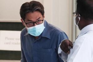 Án tù, phạt tiền cựu cán bộ thanh tra nhận hối lộ từ "gái làng chơi"