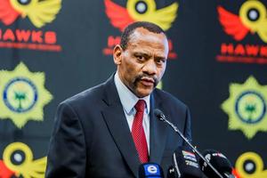 Nam Phi: Bắt giữ 611 người vì gian lận, rửa tiền