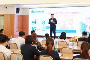 Sacombank quay số xác định các khách hàng trúng siêu ”Táo”