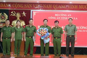  Công an tỉnh Sơn La thưởng nóng ban chuyên án ma túy 