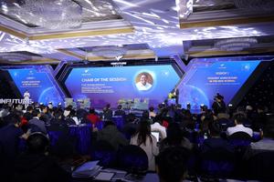 VinFuture 2023: Giáo sư Singapore kể về hành trình trở thành “thung lũng bán dẫn” của đảo quốc Sư tử