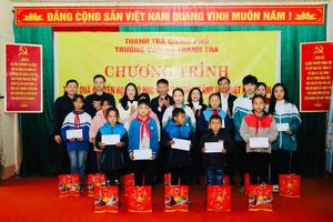 Trường Cán bộ Thanh tra tặng quà khuyến học cho học sinh nghèo vượt khó tại tỉnh Hà Giang