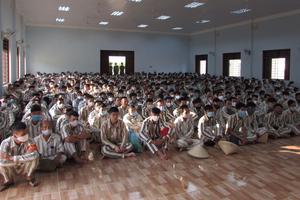 Trại giam Bộ Công an giảm án cho 800 phạm nhân