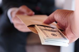 Nhận hối lộ, nguyên Viện trưởng Viện KSND TP Điện Biên Phủ bị khởi tố, bắt tạm giam 

