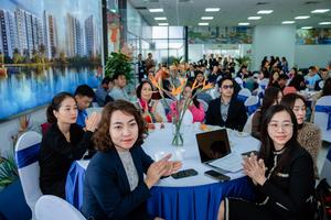Niềm vui nhân đôi ngày đầu năm của các chủ nhân căn hộ Le Grand Jardin