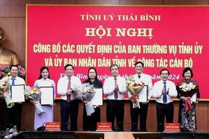 Thái Bình: Công bố các quyết định về công tác cán bộ

