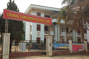 Trung tâm Dịch vụ việc làm tỉnh Sơn La tiếp nhận hơn 9 nghìn hồ sơ không qua bộ phận một cửa