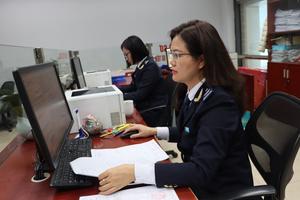 Hải quan Lào Cai thu ngân sách tăng hơn 40% so với cùng kỳ năm ngoái