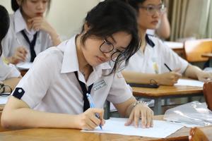 Sĩ tử TP Hồ Chí Minh đánh giá đề Văn khá "dễ thở" 