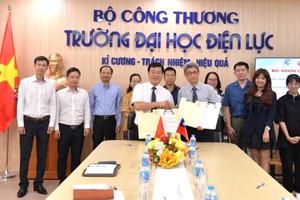 Hợp tác với Trường Đại học Kỹ thuật Hồng Quốc Đức Lâm, Đài Loan

