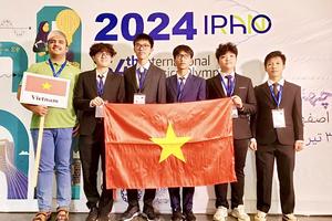 5/5 học sinh Việt Nam đạt huy chương tại Olympic Vật lý quốc tế 2024