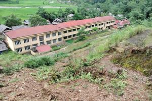 Nguy cơ bị vùi lấp: Một trường học ở Yên Bái phải di chuyển trước thềm năm học mới