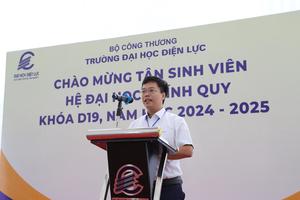 Trường Đại học Điện lực: Rộn ràng chào đón tân sinh viên nhập học

