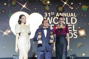 World Travel Awards tiếp tục vinh danh Vietjet với bộ đôi giải thưởng về dịch vụ khách hàng