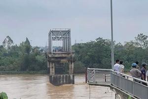 Thủ tướng: Tập trung cứu nạn nhân vụ sập cầu Phong Châu ở Phú Thọ