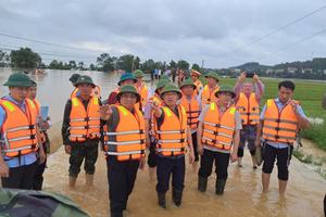 Thủ tướng Chính phủ thị sát công tác ứng phó mưa lũ tại tỉnh Bắc Giang