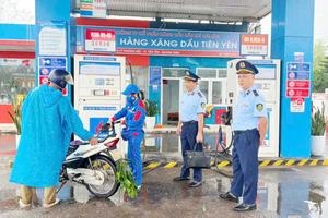 Quảng Ninh: Không để xảy ra việc đầu cơ, tạo khan hiếm hàng hóa để trục lợi sau bão

