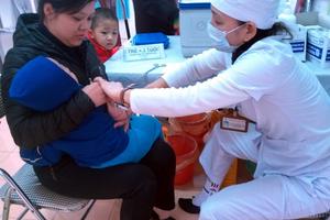 Long An: Tổ chức chiến dịch tiêm vắc xin Sởi - Rubella