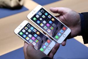 Cho đặt hàng trước, Apple bán sạch iPhone 6 Plus