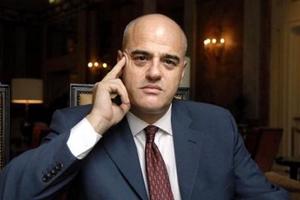 Giám sát Tổng Giám đốc ENI vì cáo buộc tham nhũng