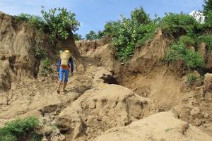 Nỗi lo làng mạc trôi sông